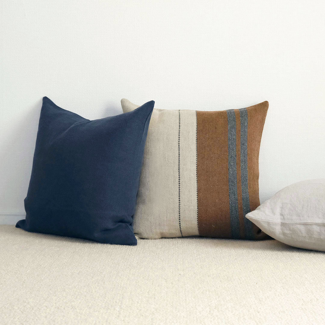 コーディネート例:ハドソン(ネイビー、フォグ)