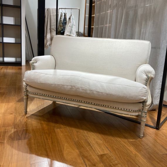 フレンチ2シーターソファ