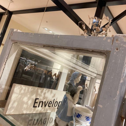 ペイントガラスショーケース