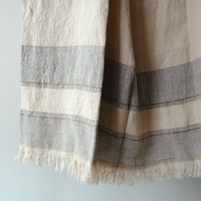 大きなヘリンボーン柄がアクセント