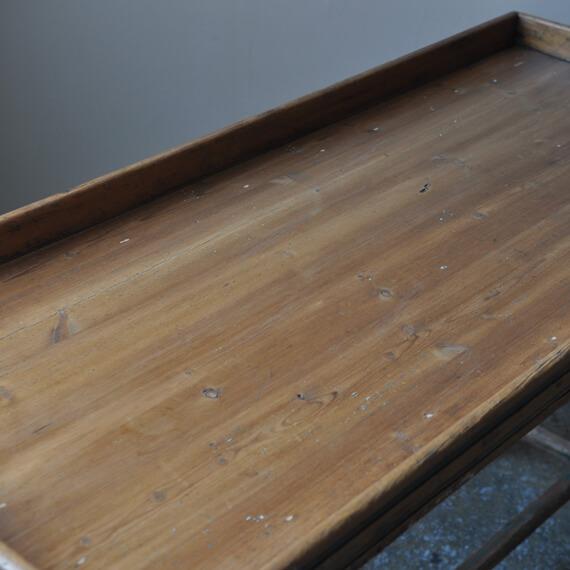 オールドパインサーバーテーブル